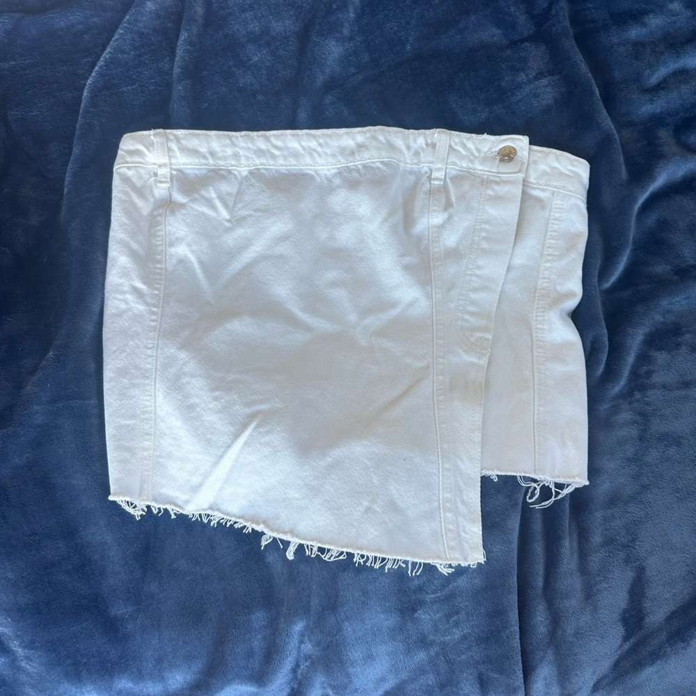 Zara Textured White Skirt